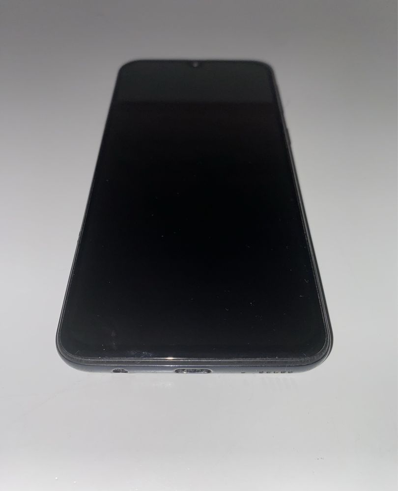 Smartfon SAMSUNG Galaxy A40 64GB Czarny