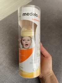 Пляшечка для годування Medela Calma