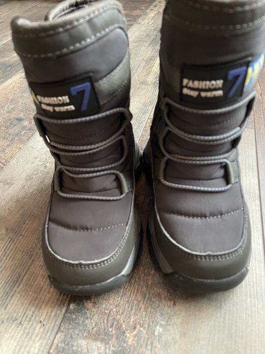 Продам зимові черевики для хлопчика