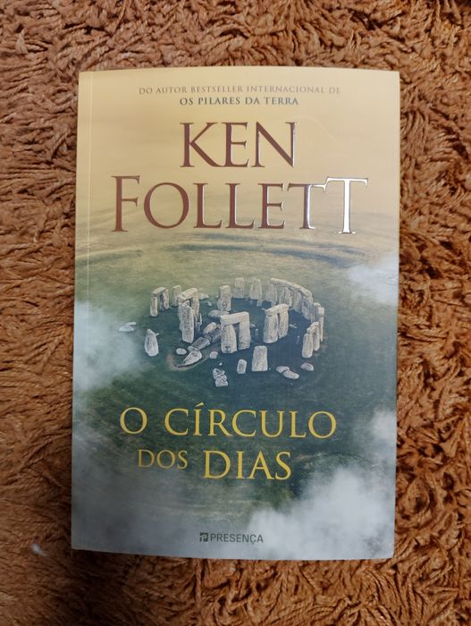 Livro de Ken Follett,  O círculo dos dias
