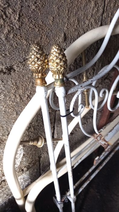 Três.camas.ferro.como.novasa.bom.prevo