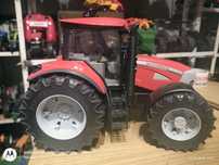 Bruder traktor McCORMICK