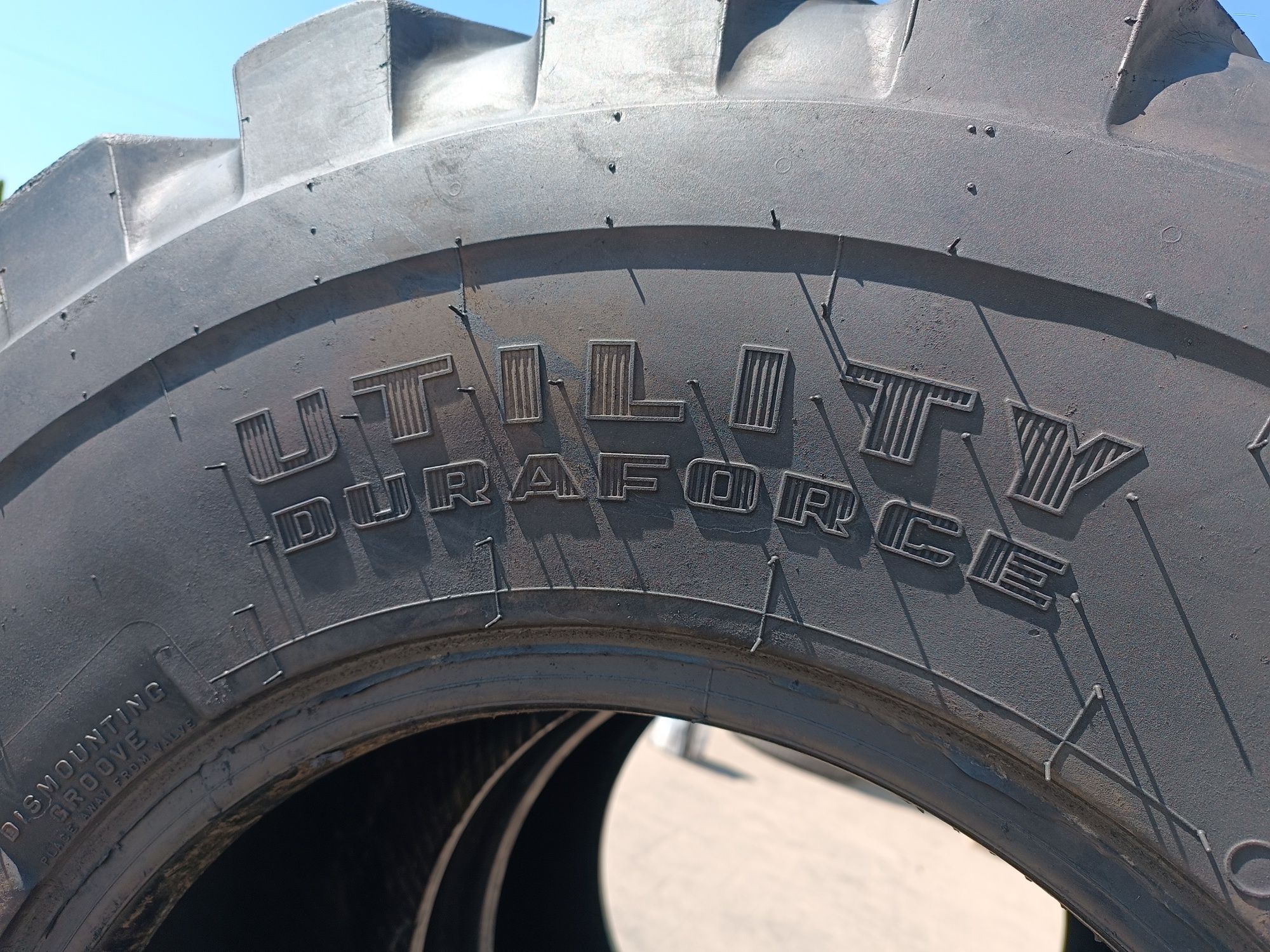 405/70R18 Firestone Utility Duraforce