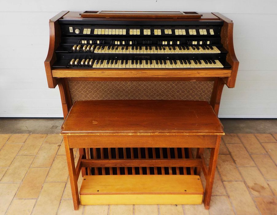 Hammond H 112 Foldback stereo vibrato tube USA