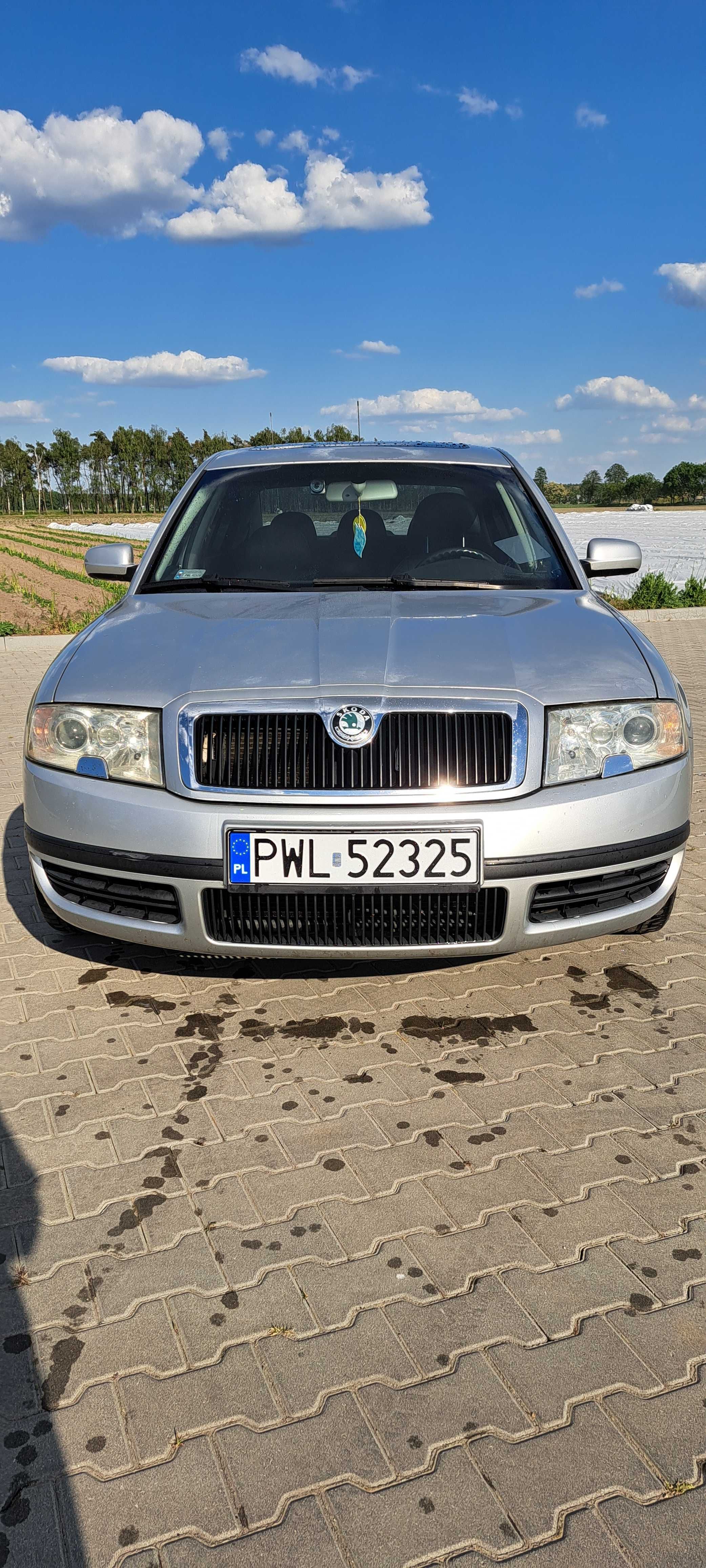 Skoda SuperB rok 2002 rok hak