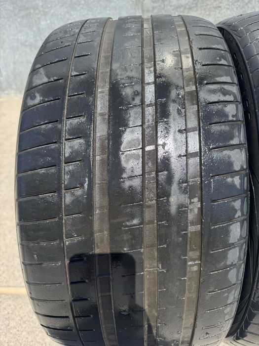 Vredestein 295/35/21 R21 шини літні пара