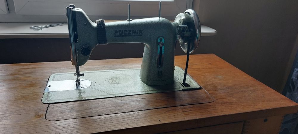 Maszyna do szycia  Łucznik