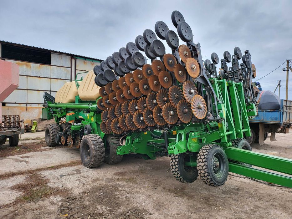 Посівний комплекс Great Plains Spartan NTA 907, зерновий, NTA 3510,