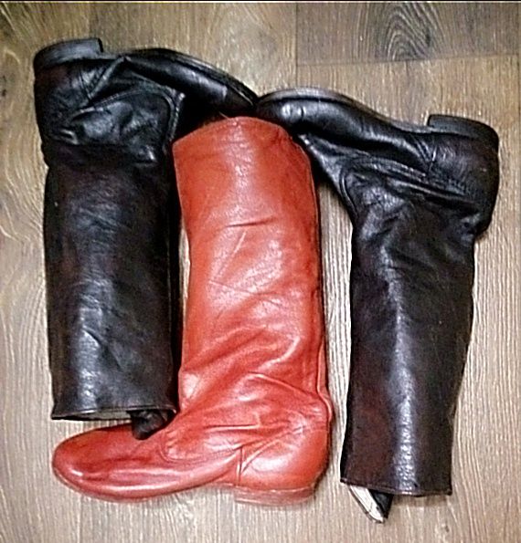 Чоботи (чобітки), сапожки дитячі для народних танців.