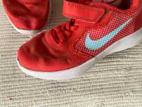 Tenis criança Nike 29,5