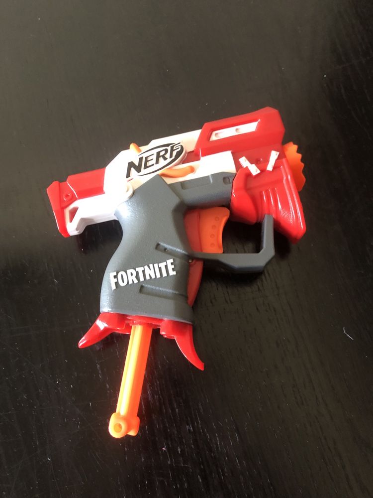 Pistolas Nerf como novas