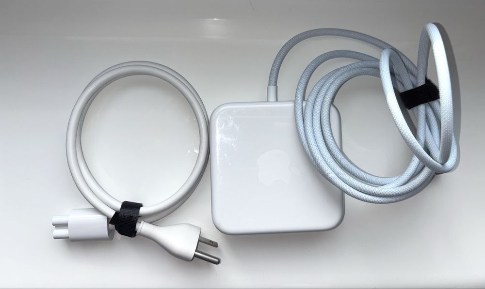 Блок живлення, зарядка apple 143w A2388