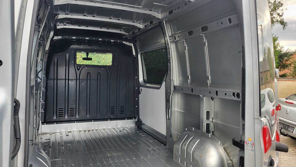 Wynajem Renault Master  2L2H