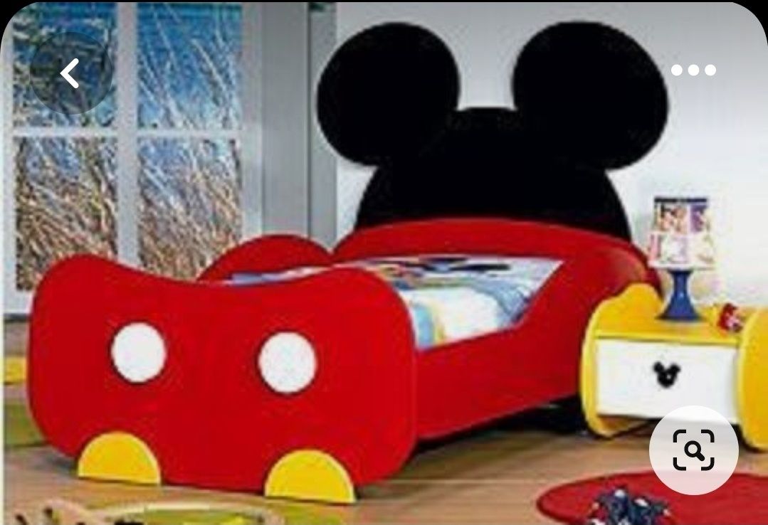 Quarto cama Mickey