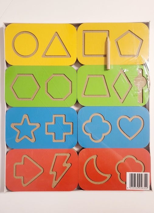 Навчальна дошка з геометричними фігурами — Монтесорі-гра