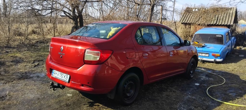 Reno Logan 2017 продам авто в хорошем состоянии