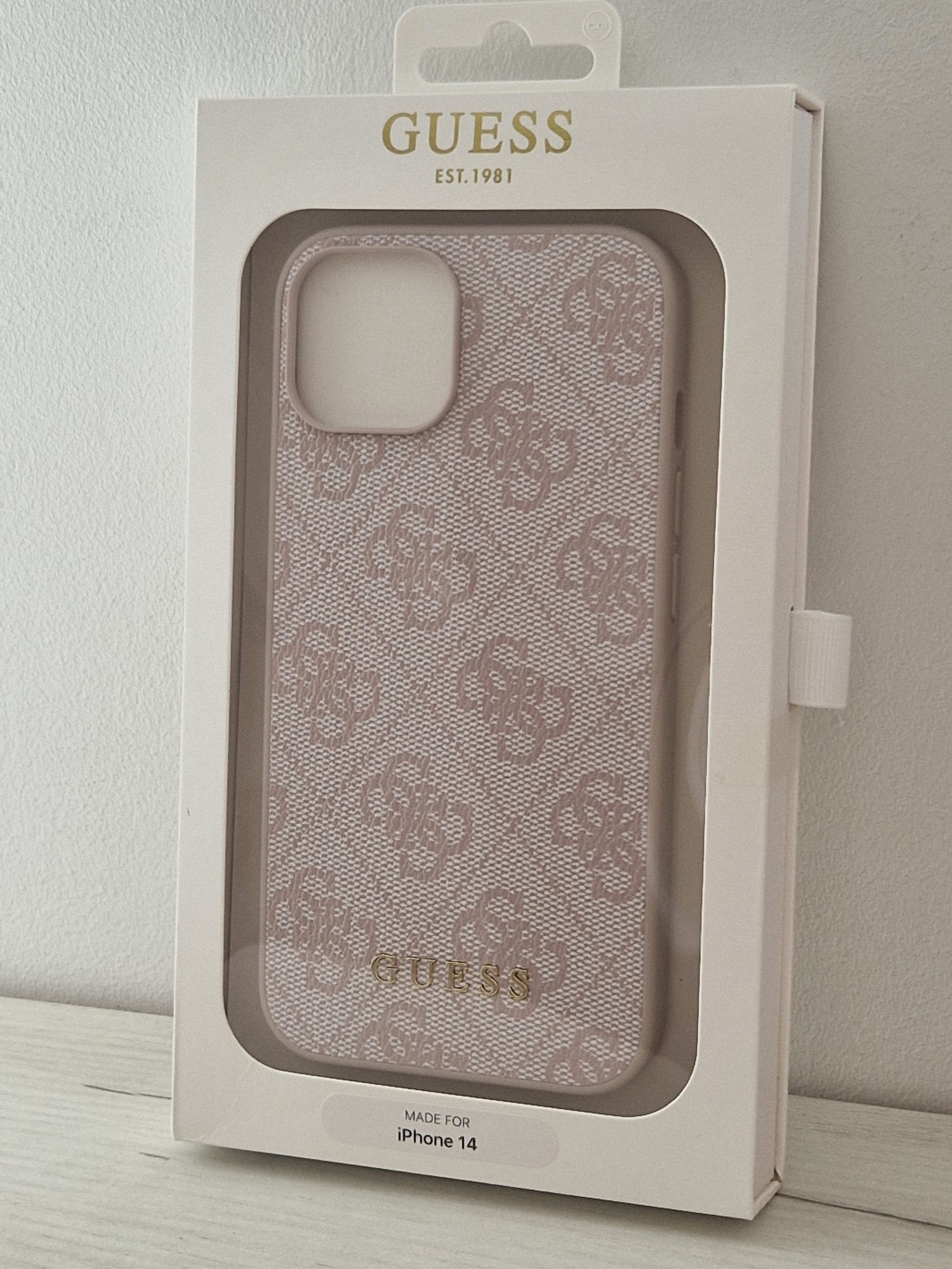 Oryginalne Etui GUESS Hardcase 4G Metal do Iphone 14 Różowy