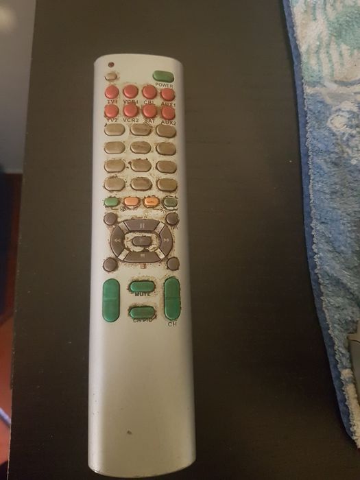 TV Hyundai a funcionar.