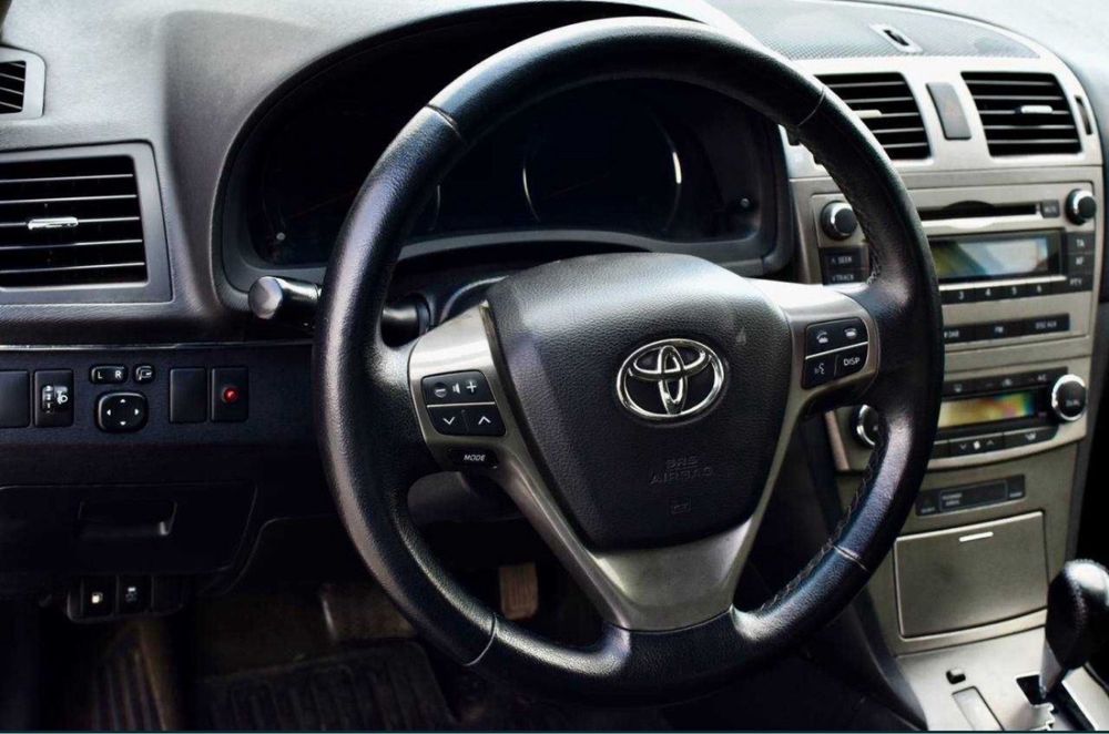 Продам Toyota Avensis