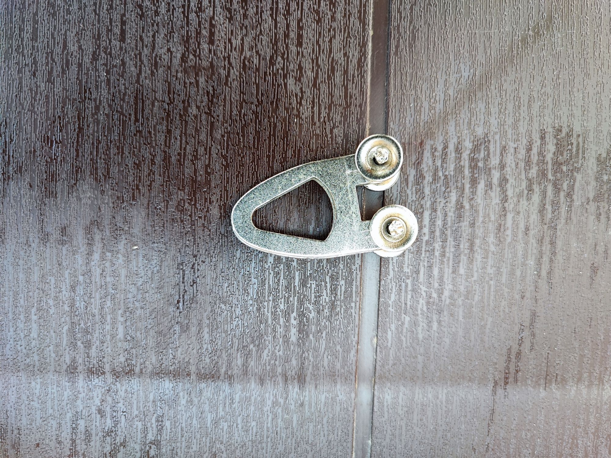 Calha para roupeiro