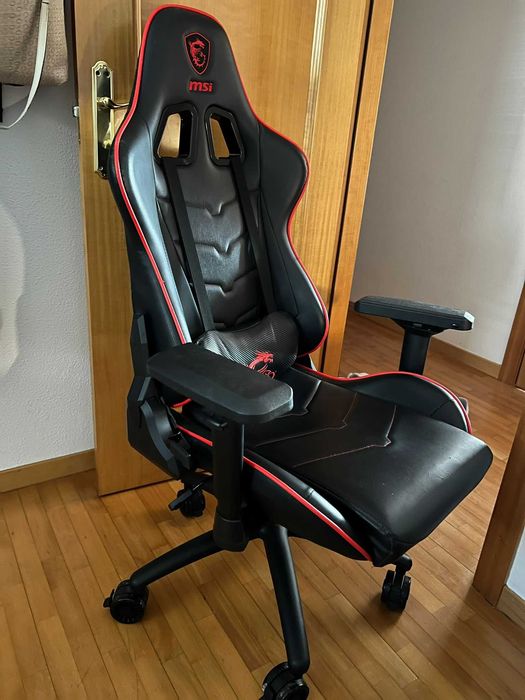 MSI MAG CH120 X Cadeira Gaming Vermelha/Preta
