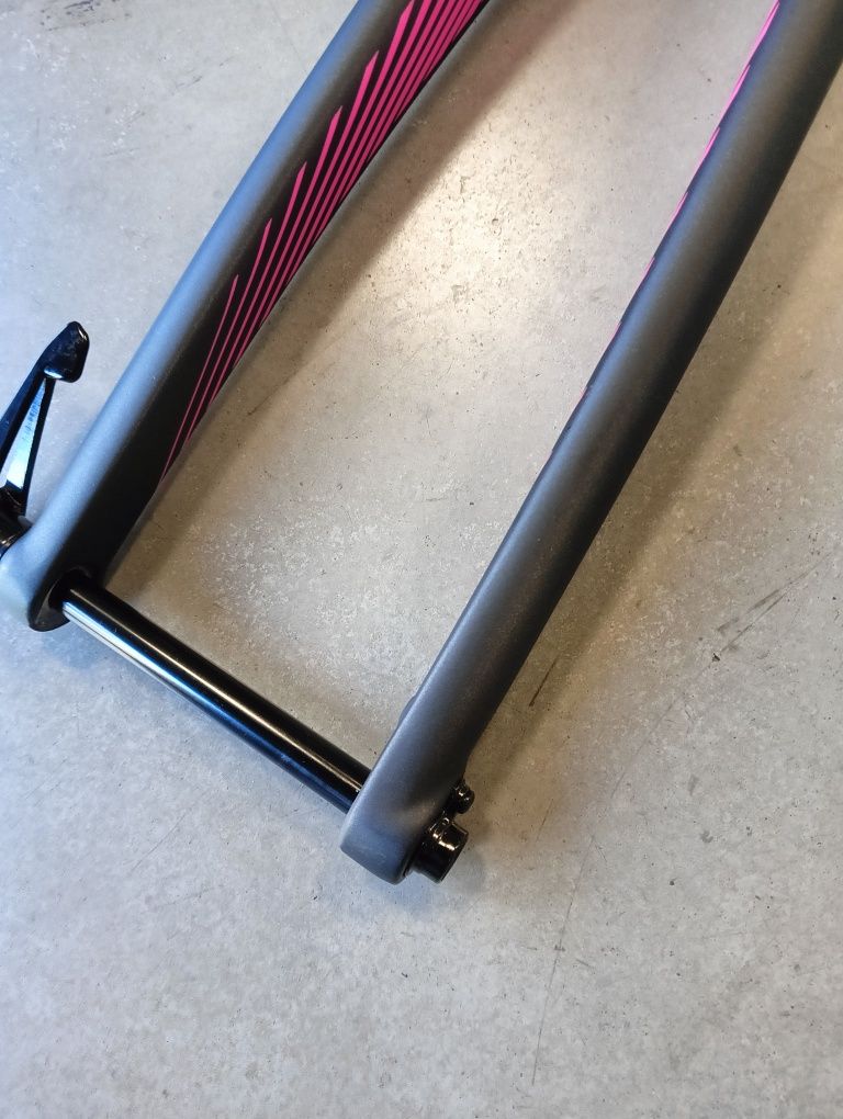 Widelec Merida Scultura disc 200 lampre.