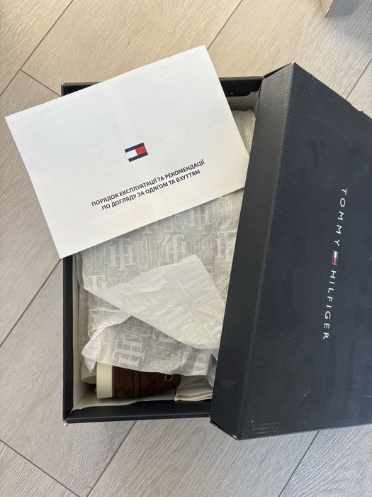 Топсайдери замшеві Tommy Hilfiger