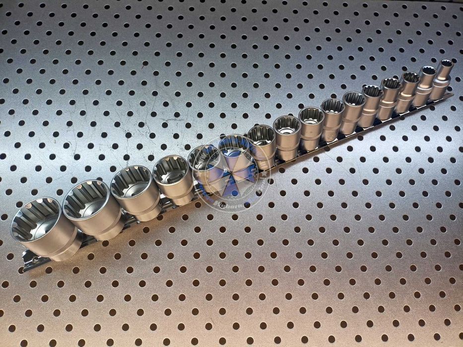 Zestaw nasadek 12-kątnych 1/2" 8 - 32 mm 16-el. Cr-V klucze nasadowe