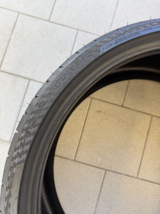 2 x opony 235/30/20 vredestein dot 21 ultrac vorti r plus
