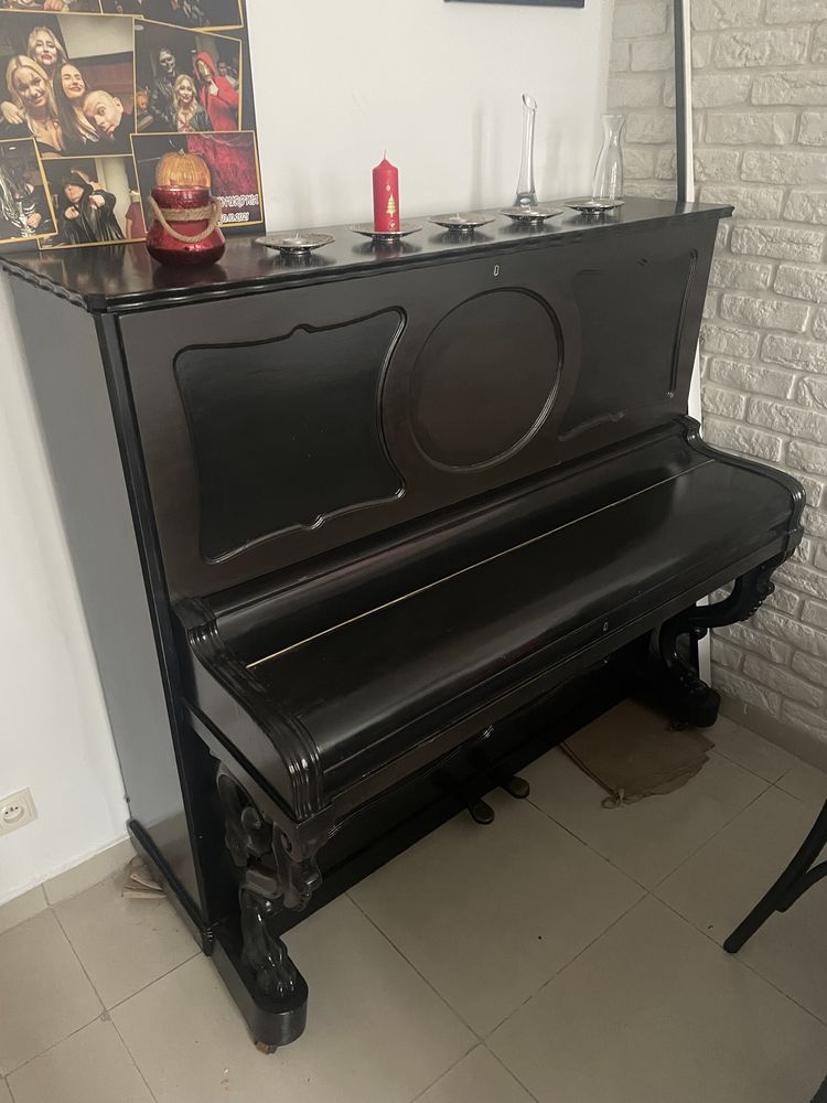 Pianino Antyk Przedwojenne
