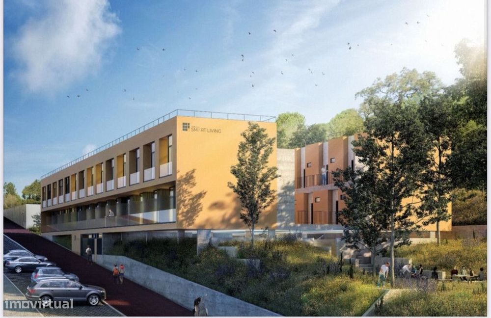 Estúdio com aparcamento em zona da Quinta da Portela