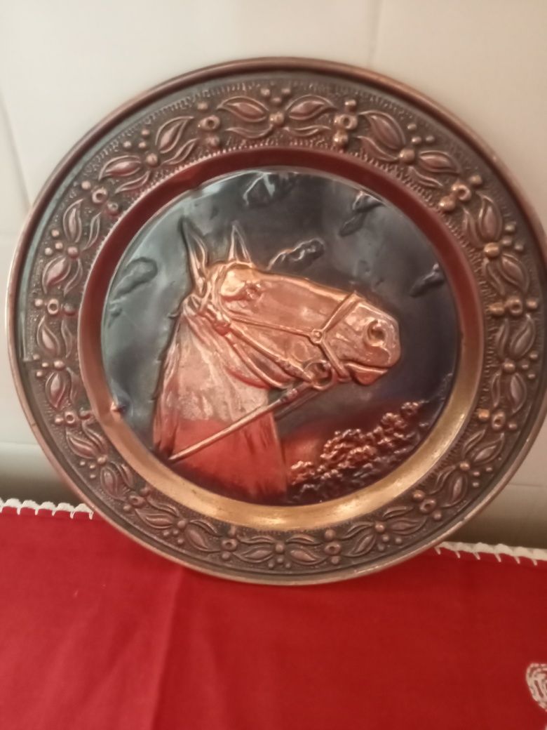 Prato cavalo cobre