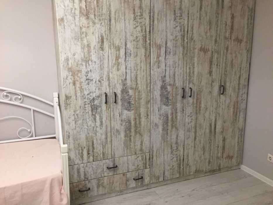 Продаж 2-кімн. квартири по вул. Дмитрівська, Центр