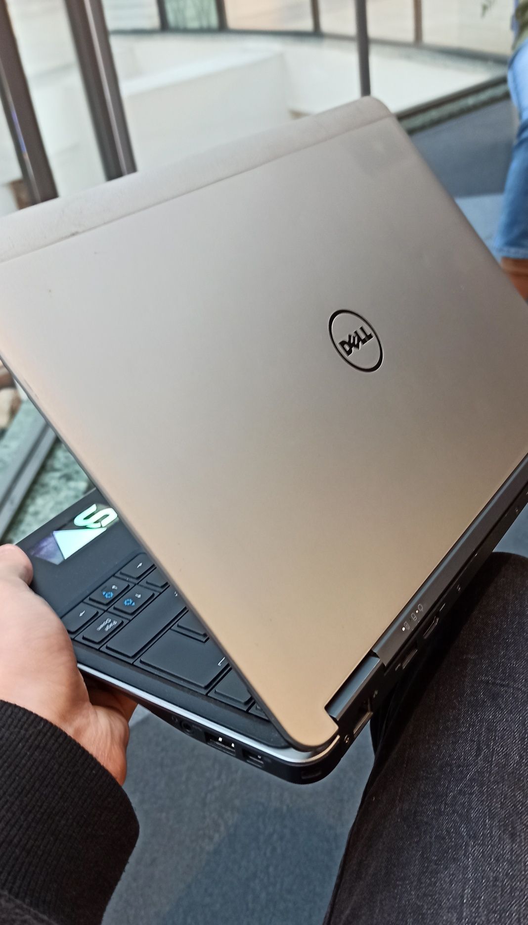 Dell Lalitude e 7240