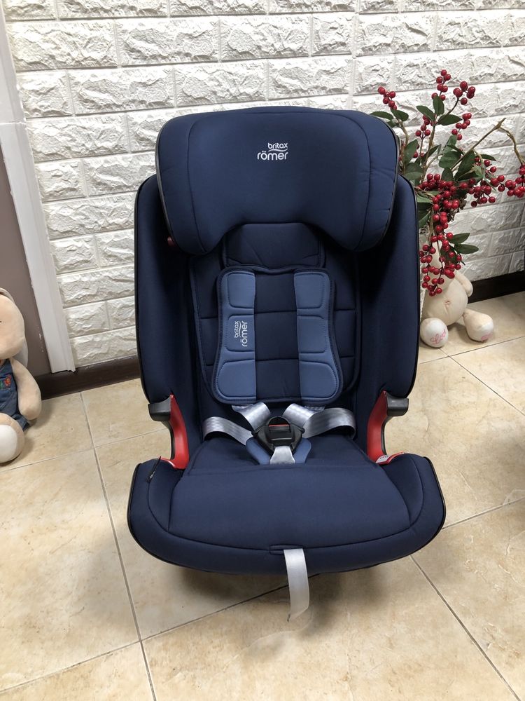 Автокрісло Britax Romer ADVANSAFIX IV R Група 1/2/3 (9-36кг) брітакс