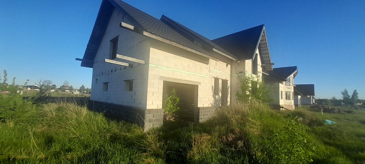 Смт рокітне   продам хату