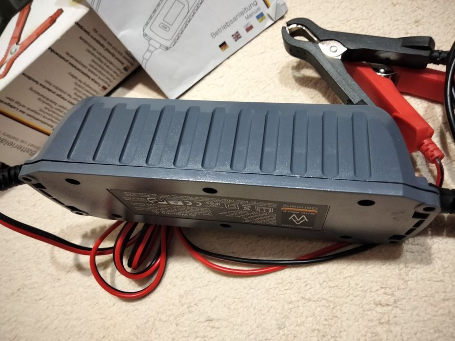 Зарядное устройство для мото и авто