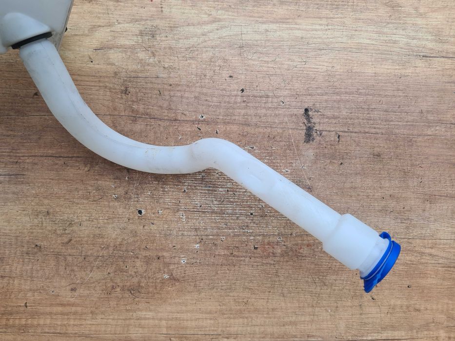 Ford e-Transit MK8 22r zbiornik spryskiwaczy pompka Transit elektryk