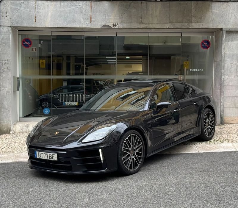 Porsche Panamera 4 E-Hybrid