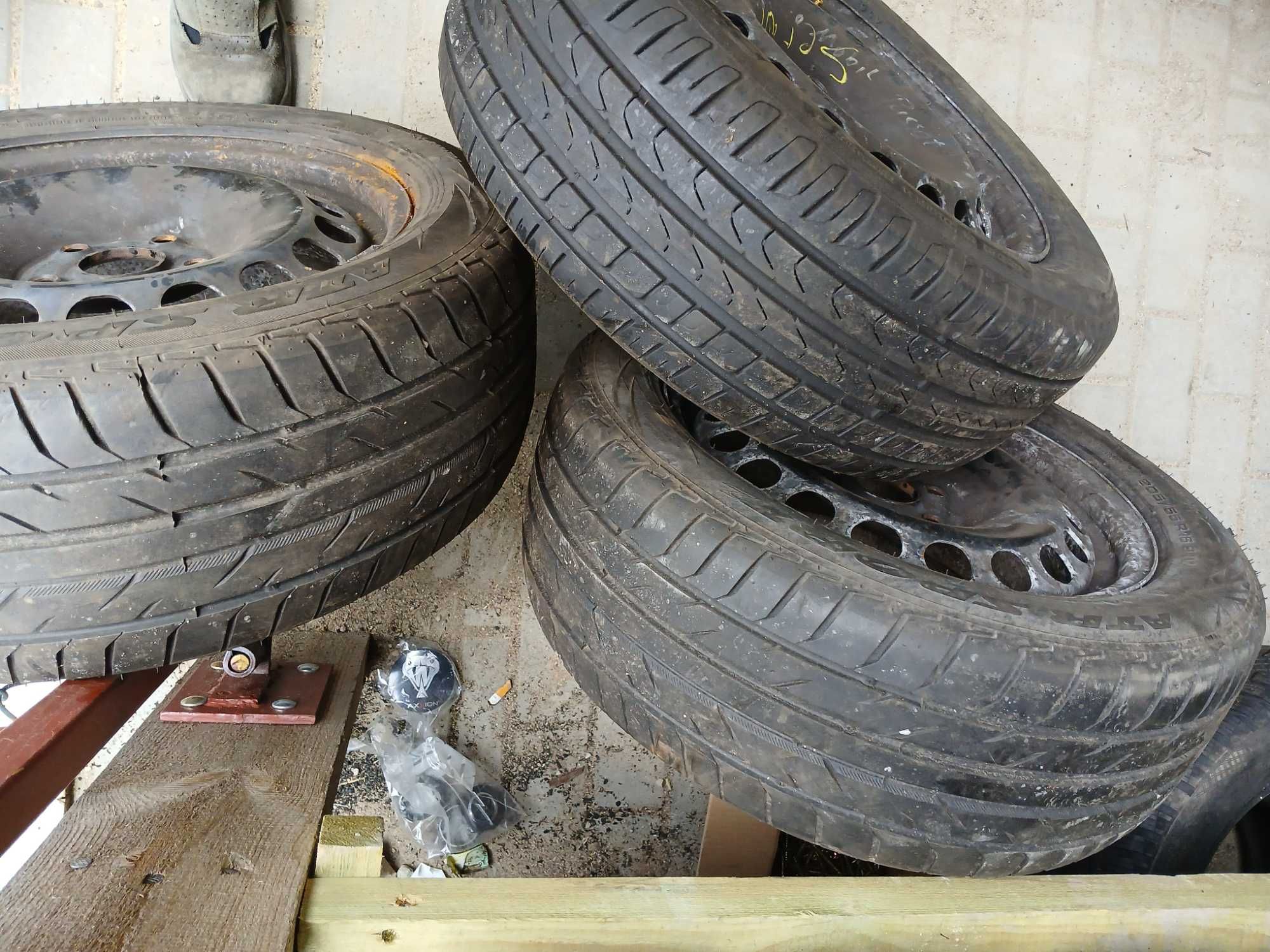 4x felgi stalowe 16 5x112 Audi Vw Skoda Seat + opony 205/55 16 lato