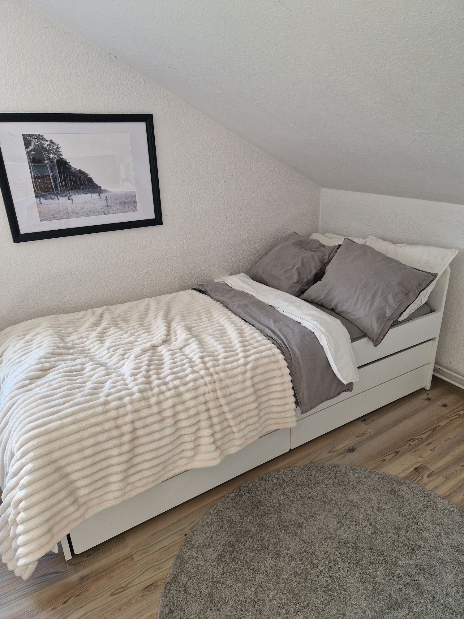 Łóżko podwójne IKEA SLÄKT