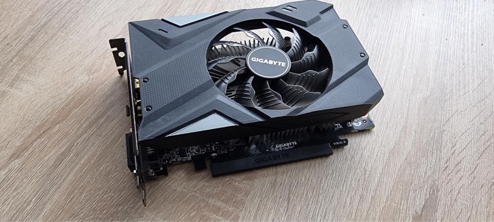 Gigabyte GeForce 1650 D6 OC 4GB GDDR6 (GV-N1656OC-4GD)