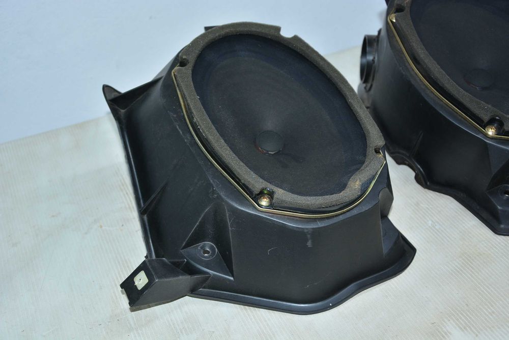 Mitsubishi 3000GT SL VR4 GTO Stealth subwoofer głośniki tył audio