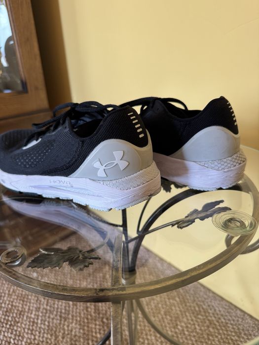 Кросівки Under Armour