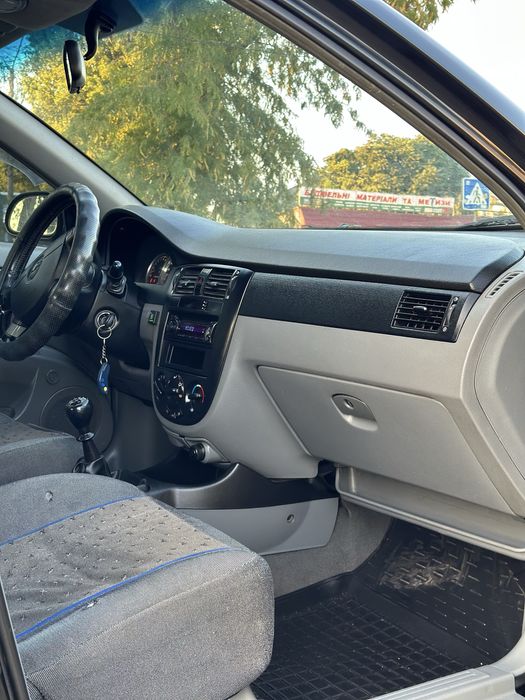 ChevroleLacetti с вписаным газом,идеал