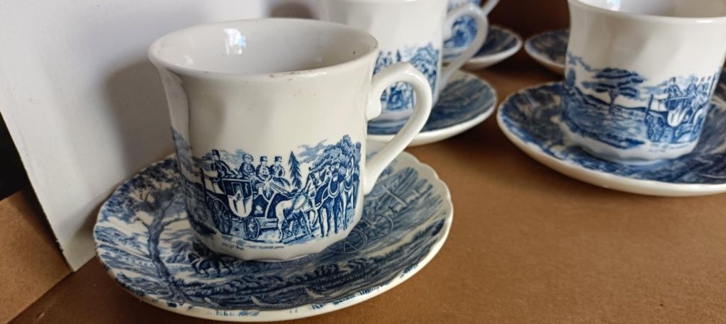 Conjunto 6 chávenas com pires inglesas em tons azul