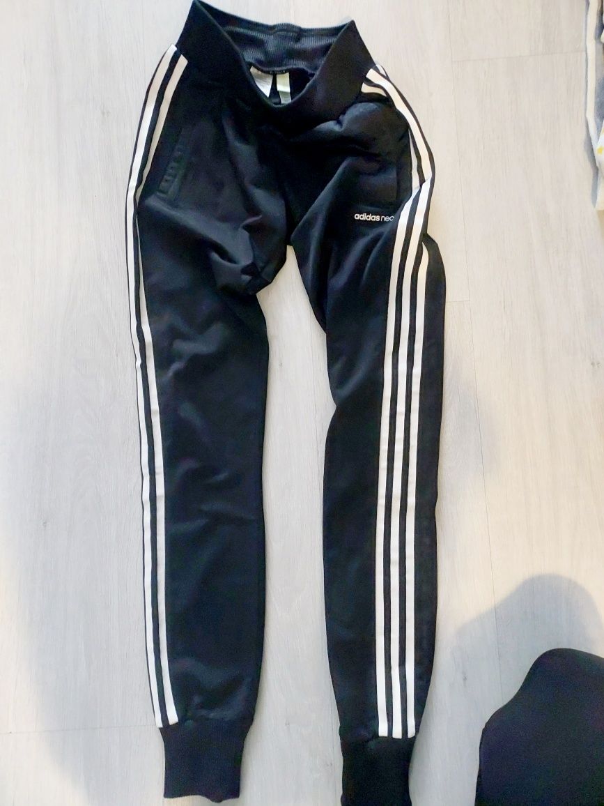 Spodnie Adidas legginsy