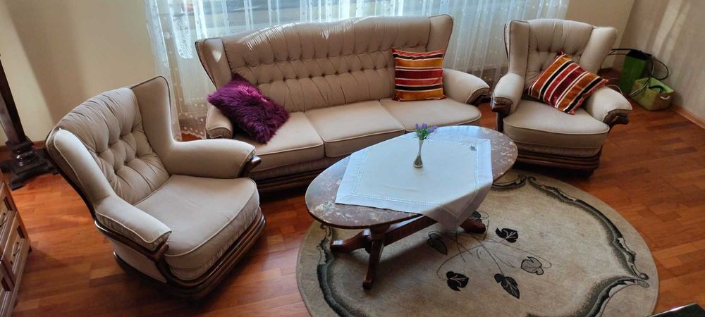 Sofa + 2 fotele w stylu klasycznym – elegancja i wygoda