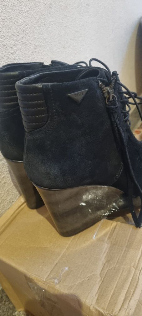 Diesel botins novos tamanho 37