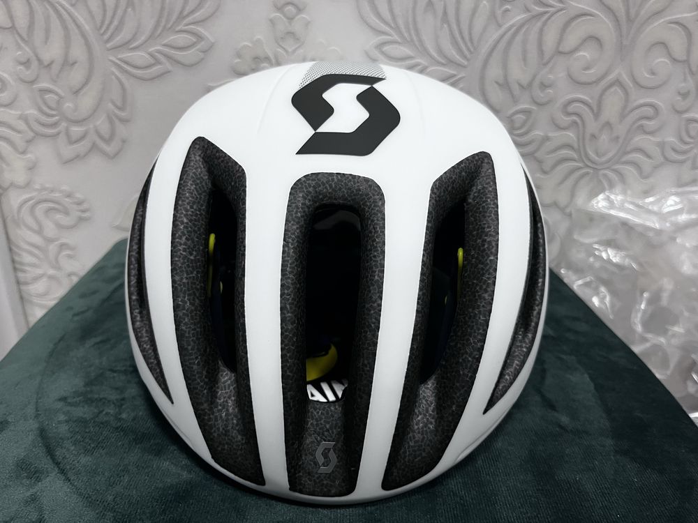 Kask rowerowy cadence plus Scott rozmiar L 59-61 system mips nowy